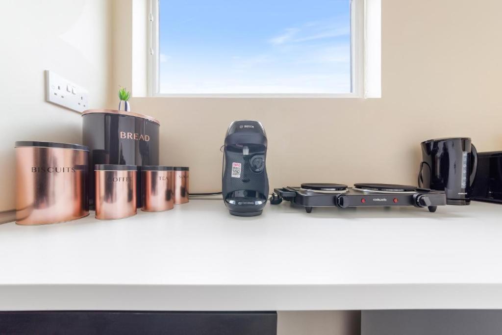 Twickenham Homes Айлворт Экстерьер фото
